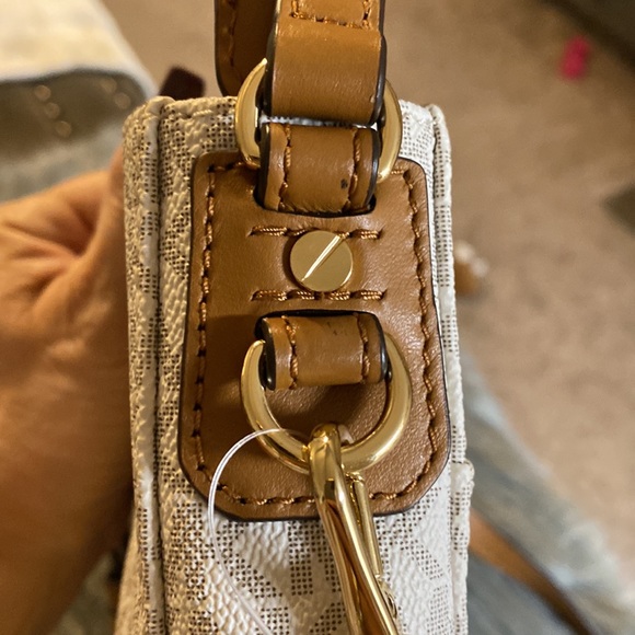 Michael Kors Jet set travel bag size large. Vanilla - Picture 6 of 12